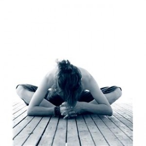 Yoga Workshop in Berlin by Melina Cinq Mars